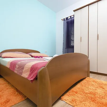 Апартаменти Urban *