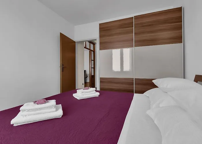 Urban * מאקרסקה